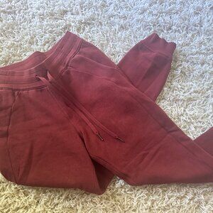 Lululemon Scuba High Rise Jogger